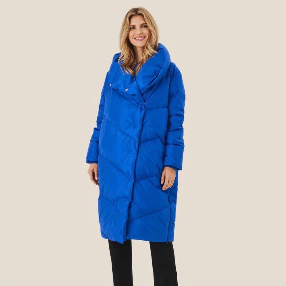 Masai Tulla Down Coat Size Medium Elegant Blue Women's Puffer Jacket